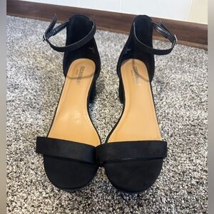 Elegant Black Heeled Sandals